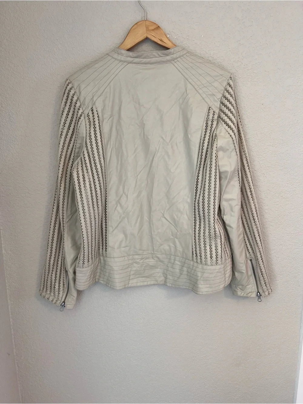 blanc noir Cream Zip-Front Leather Jacket with Vertical Stitch Panels